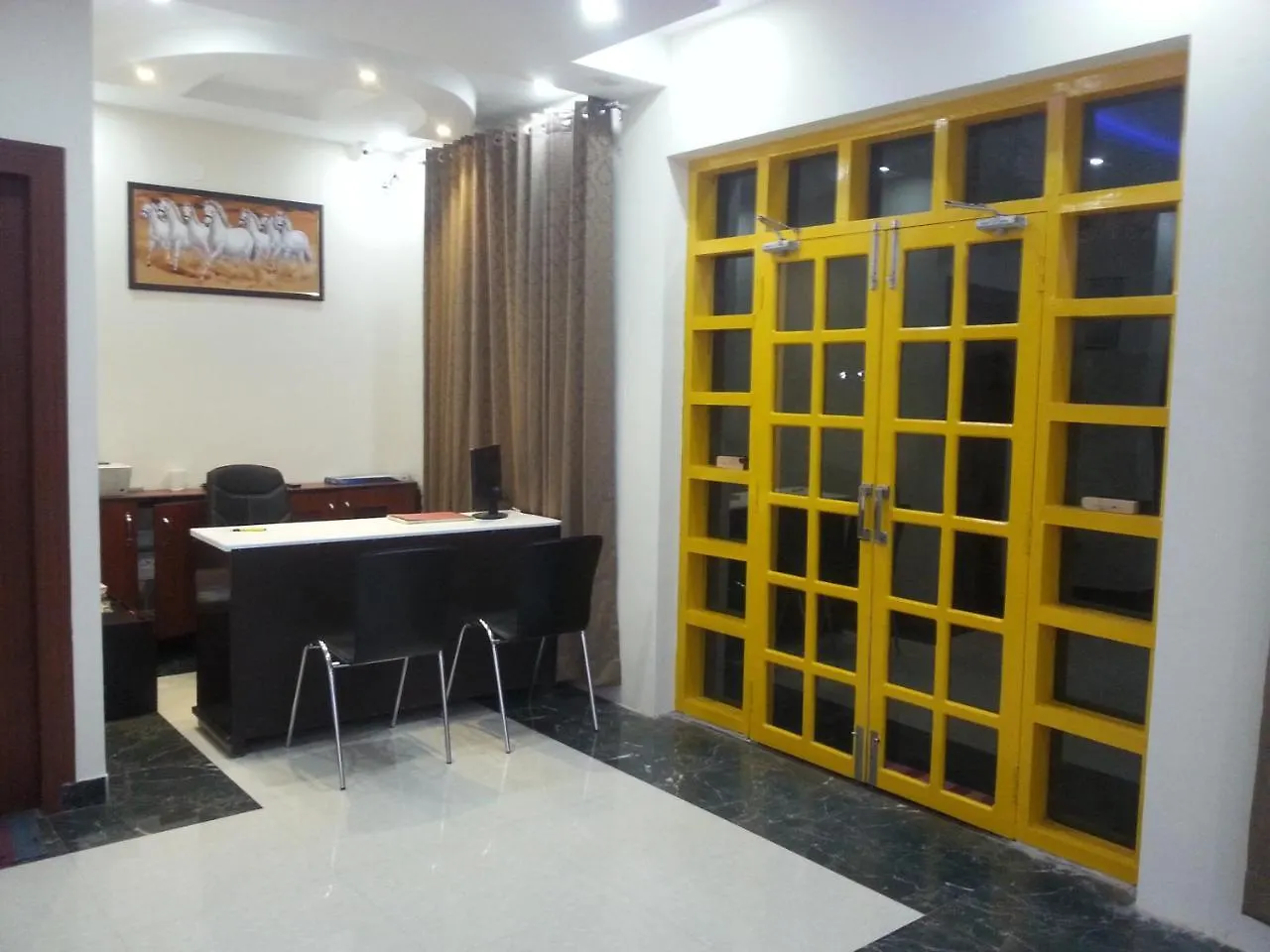 Hotel Taj Village - Taj Mahal Distance Only 700 Meter Agra