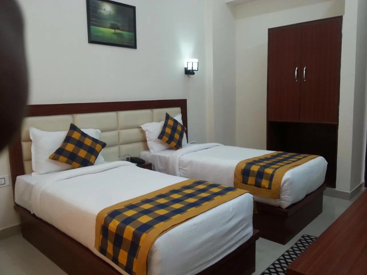 Hotel Taj Village - Taj Mahal Distance Only 700 Meter Agra  2*, Agra (Uttar Pradesh) India