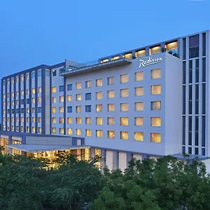 Radisson ***** אגרה