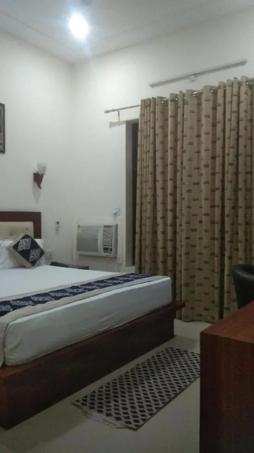 Hotel Taj Village - Taj Mahal Distance Only 700 Meter Agra  India
